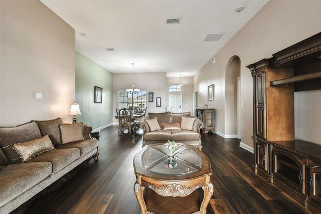 205 ORANGE MILL AVE, Ruskin, FL 33570