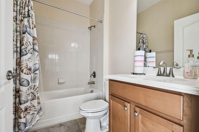 205 ORANGE MILL AVE, Ruskin, FL 33570