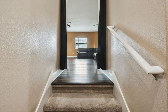 205 ORANGE MILL AVE, Ruskin, FL 33570