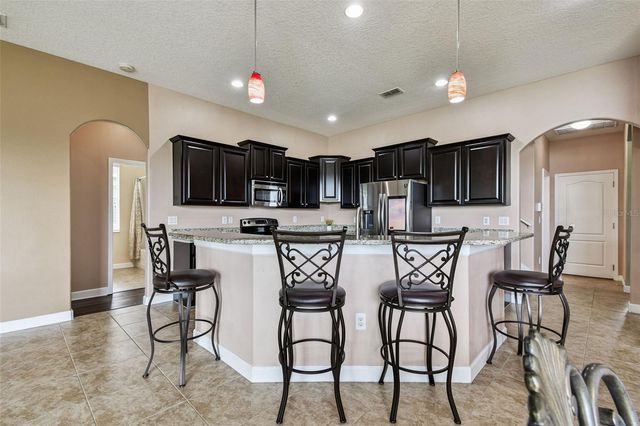 205 ORANGE MILL AVE, Ruskin, FL 33570