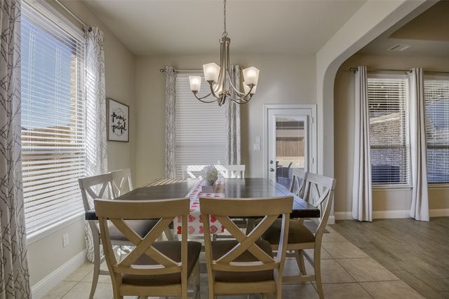 113 Diamond Lane, Waxahachie, TX 75165