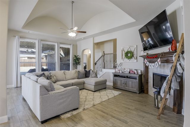 113 Diamond Lane, Waxahachie, TX 75165