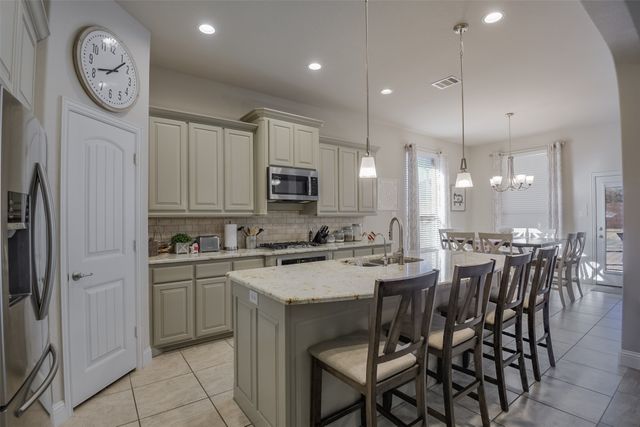 113 Diamond Lane, Waxahachie, TX 75165