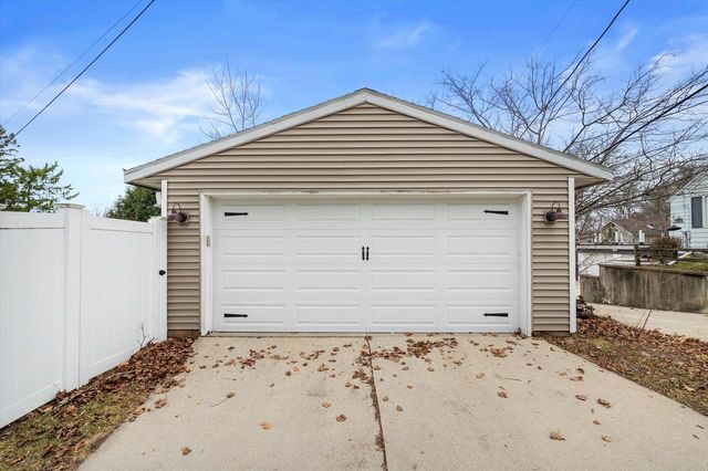 241 S Charles STREET, Waukesha, WI 53186