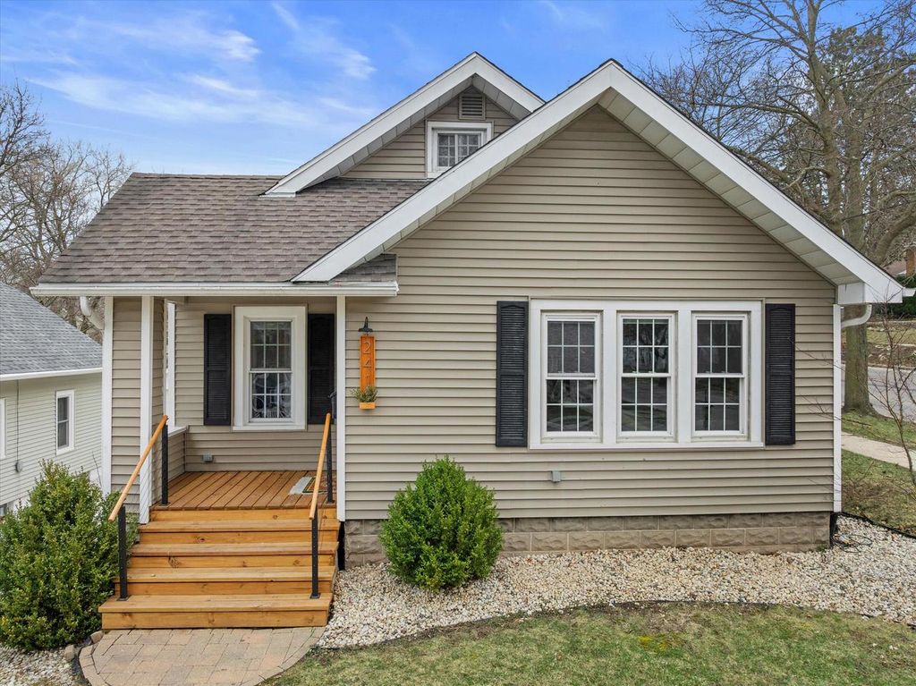 241 S Charles STREET, Waukesha, WI 53186