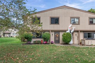 11650 Harbour Light Drive, North Royalton, OH 44133