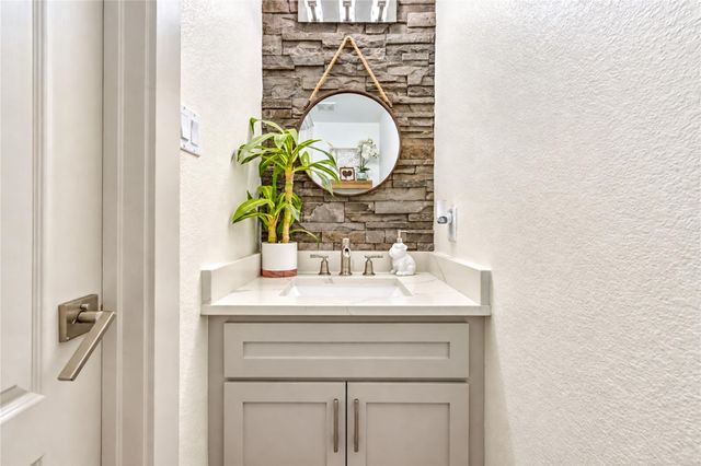 9619 Brandon Rock Lane, Houston, TX 77044