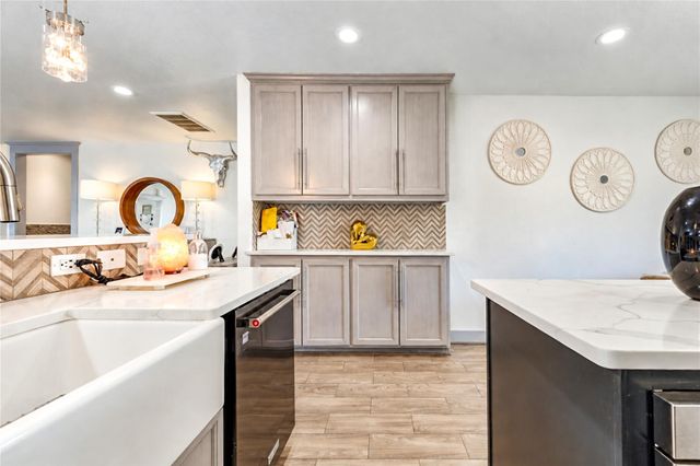 9619 Brandon Rock Lane, Houston, TX 77044