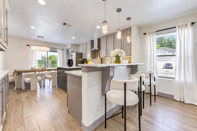 9619 Brandon Rock Lane, Houston, TX 77044