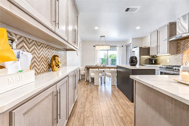 9619 Brandon Rock Lane, Houston, TX 77044
