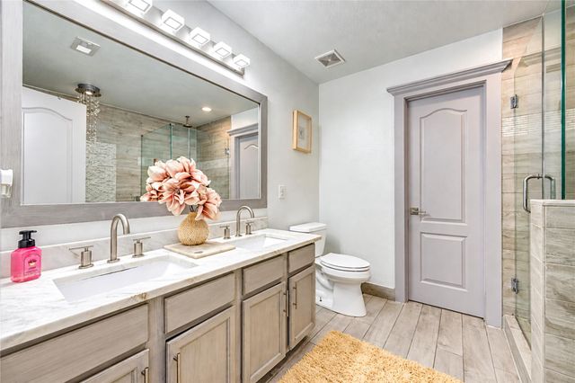 9619 Brandon Rock Lane, Houston, TX 77044