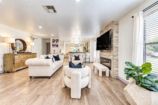 9619 Brandon Rock Lane, Houston, TX 77044
