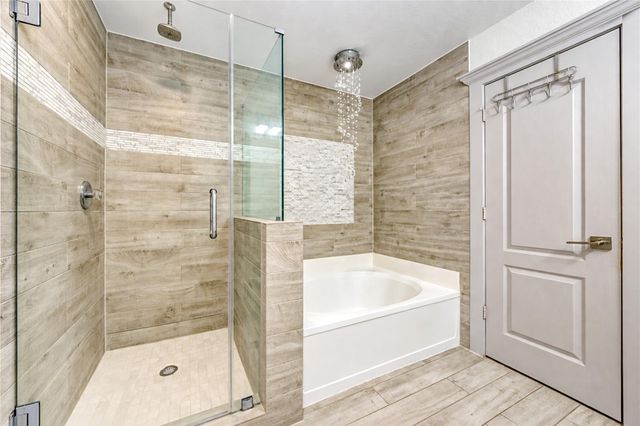 9619 Brandon Rock Lane, Houston, TX 77044