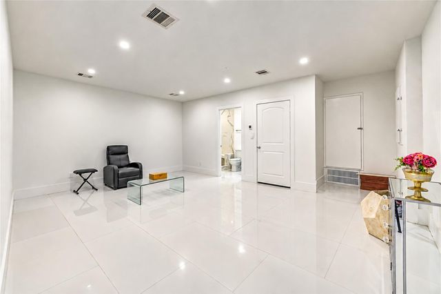 9619 Brandon Rock Lane, Houston, TX 77044