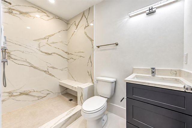 9619 Brandon Rock Lane, Houston, TX 77044