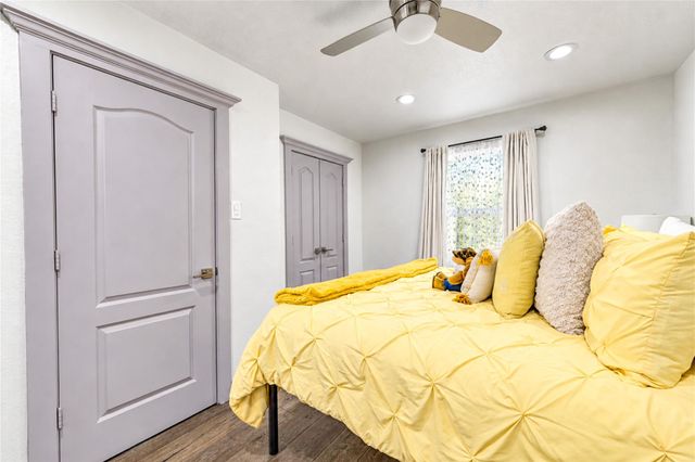 9619 Brandon Rock Lane, Houston, TX 77044