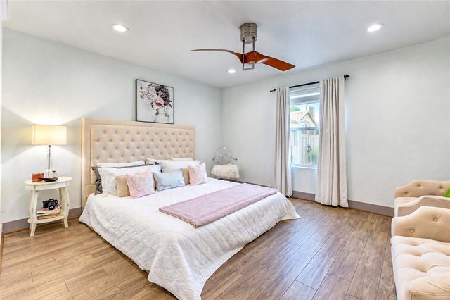 9619 Brandon Rock Lane, Houston, TX 77044