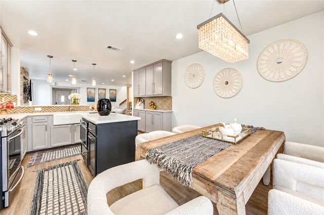 9619 Brandon Rock Lane, Houston, TX 77044