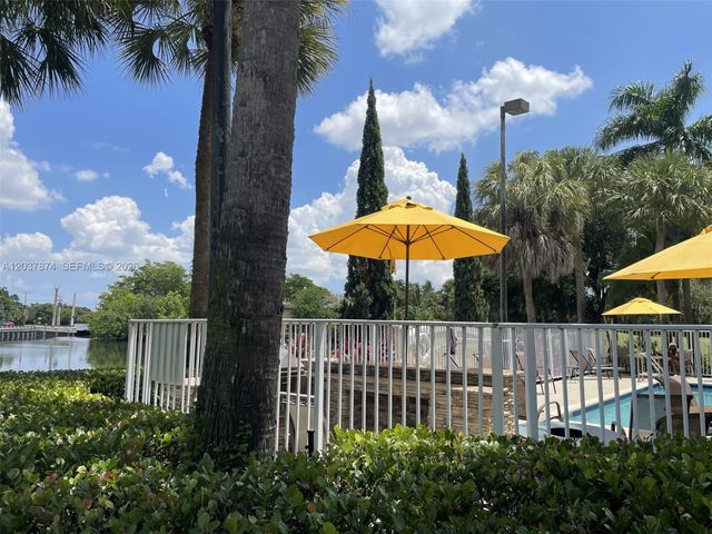 145 SW 96th Ter 145, Plantation, FL 33324
