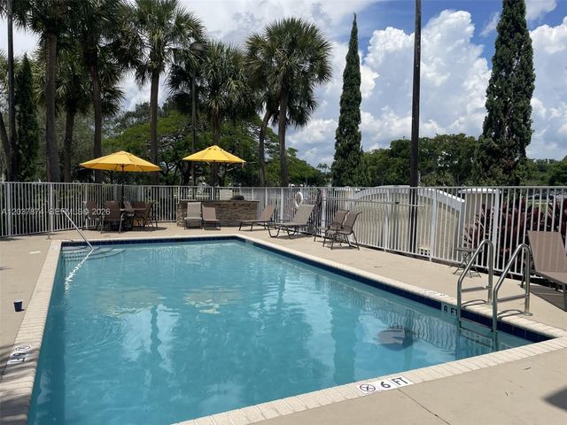 145 SW 96th Ter 145, Plantation, FL 33324
