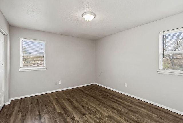 212 N Oak Drive, Belton, MO 64012