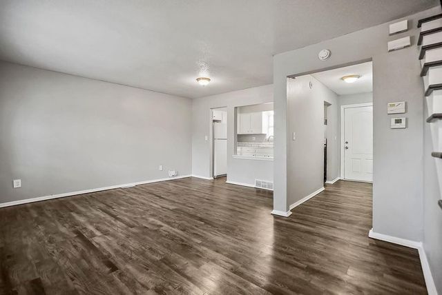 212 N Oak Drive, Belton, MO 64012
