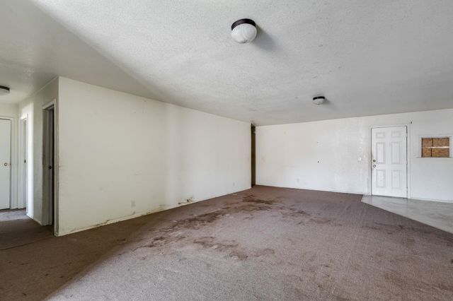 1501 E Berkeley St, Wichita, KS 67216