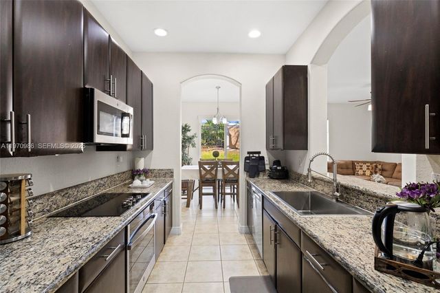 6959 Julia Gardens Drive, Coconut Creek, FL 33073