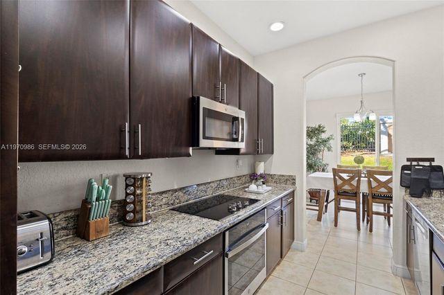 6959 Julia Gardens Drive, Coconut Creek, FL 33073