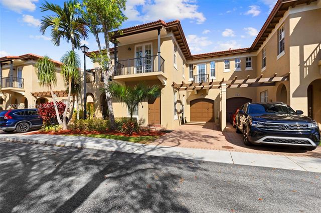6959 Julia Gardens Drive, Coconut Creek, FL 33073