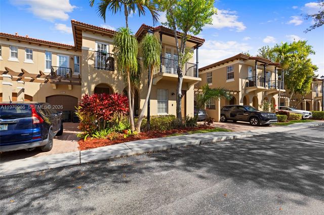 6959 Julia Gardens Drive, Coconut Creek, FL 33073