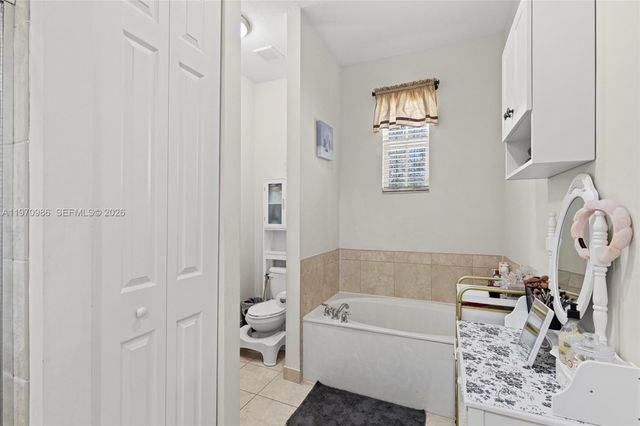6959 Julia Gardens Drive, Coconut Creek, FL 33073