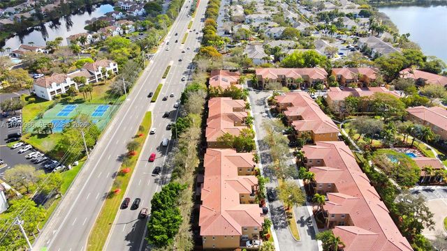 6959 Julia Gardens Drive, Coconut Creek, FL 33073