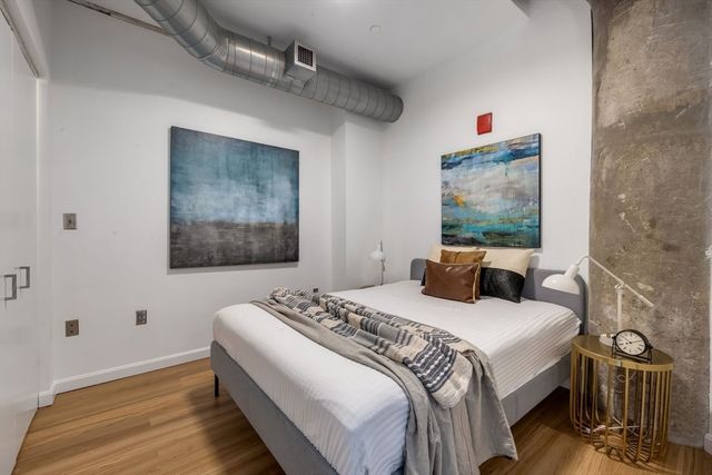 9 Medford 405, Somerville, MA 02143