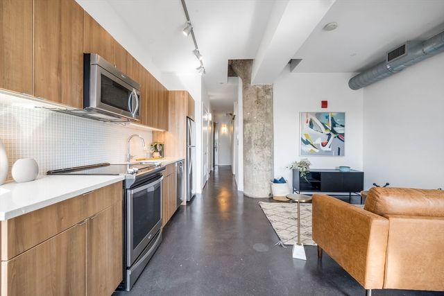 9 Medford 405, Somerville, MA 02143