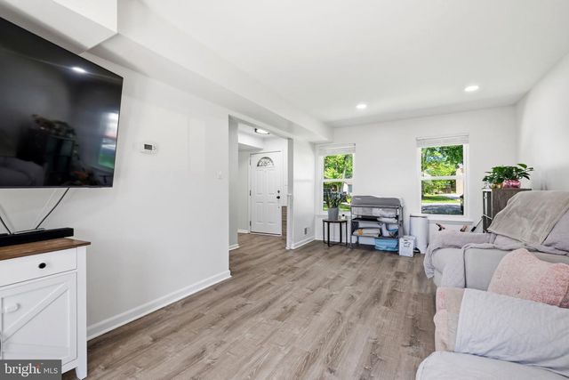 5307 SAPHIRE CT, Woodbridge, VA 22193