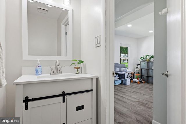 5307 SAPHIRE CT, Woodbridge, VA 22193