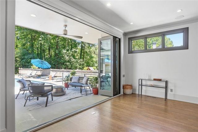 200 Old Ivy Road NE, Atlanta, GA 30342