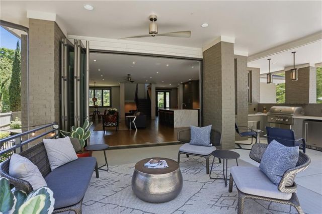 200 Old Ivy Road NE, Atlanta, GA 30342
