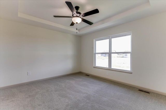2231 E Arrowhead St, Andover, KS 67002