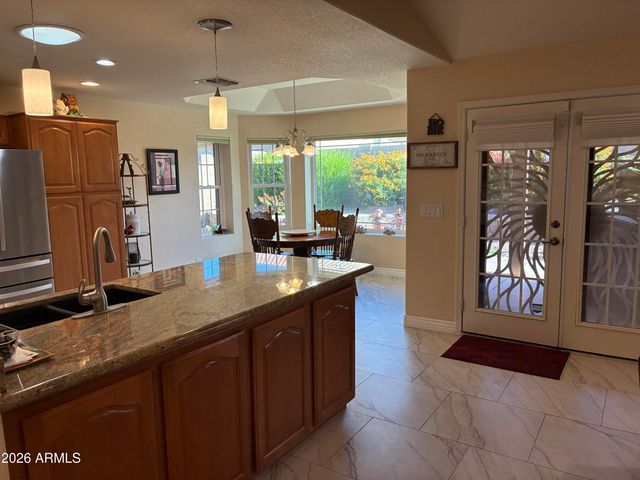 11046 E NEVILLE Avenue, Mesa, AZ 85209