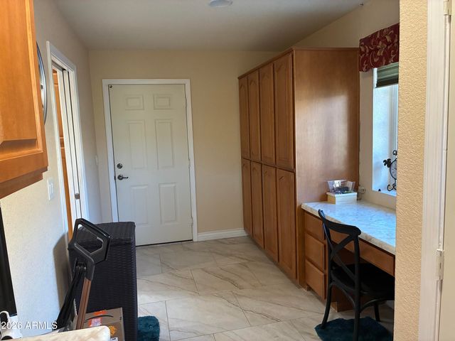 11046 E NEVILLE Avenue, Mesa, AZ 85209