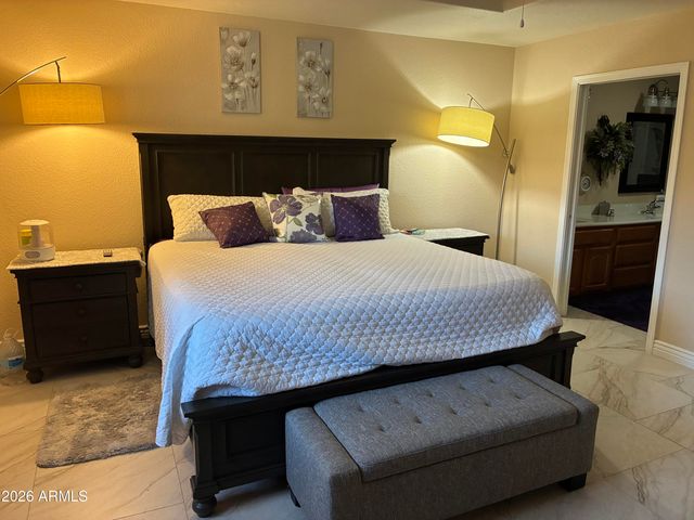 11046 E NEVILLE Avenue, Mesa, AZ 85209