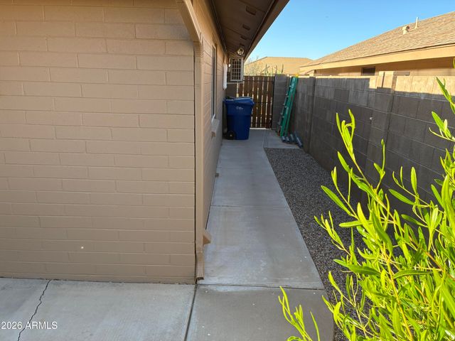 11046 E NEVILLE Avenue, Mesa, AZ 85209