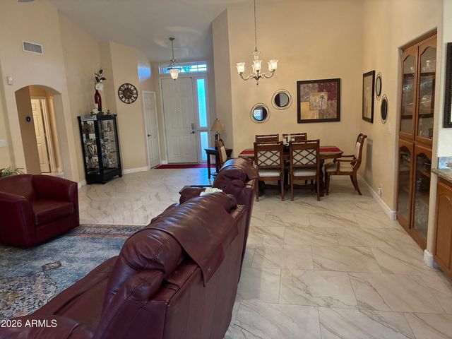 11046 E NEVILLE Avenue, Mesa, AZ 85209