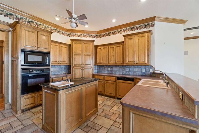 406 S East Dr, Fletcher, OK 73541