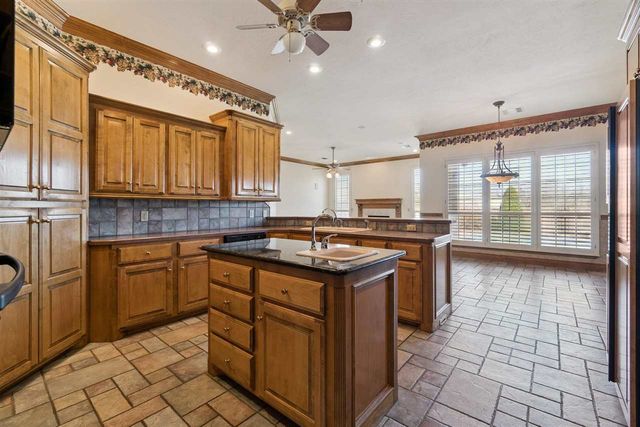 406 S East Dr, Fletcher, OK 73541