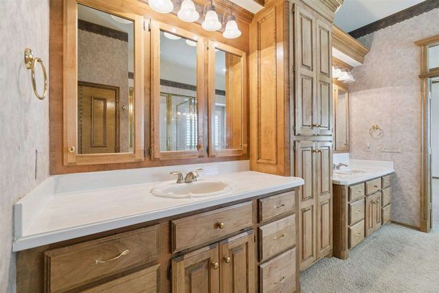 406 S East Dr, Fletcher, OK 73541