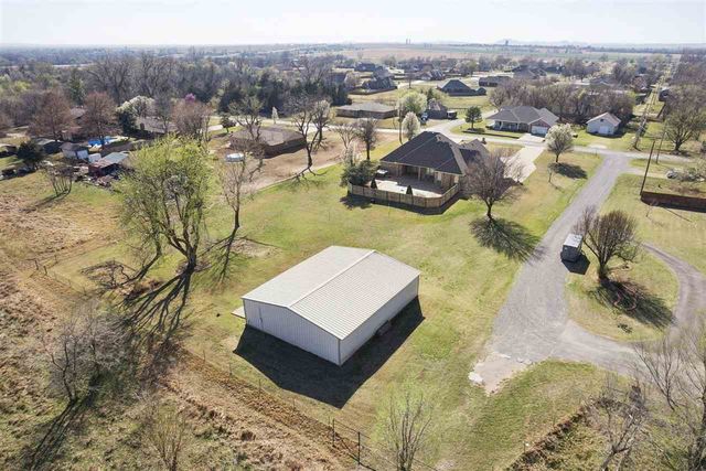 406 S East Dr, Fletcher, OK 73541