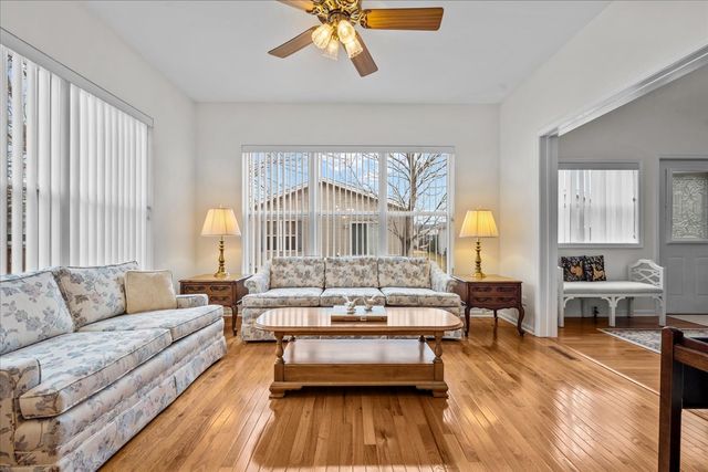 2905 CAROUSEL Court, Grayslake, IL 60030